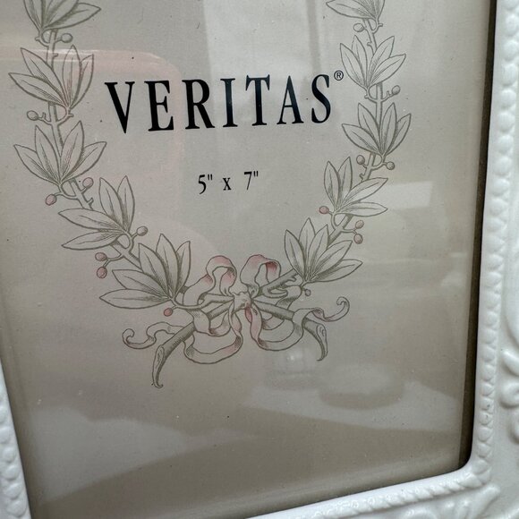 The Westin Gallery Veritas  5x7 white  toned floral picture frame chic neutral f - Picture 3 of 8